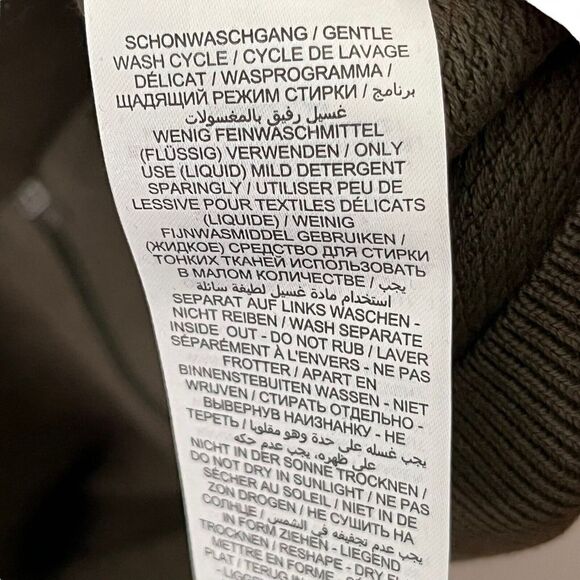 Welcome to my closet! - Picture 8 of 13